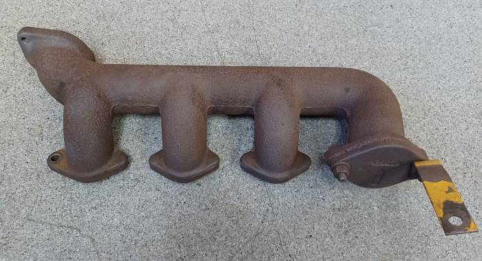 Farmland Tractor - A39233 - Exhaust Manifold