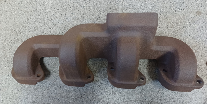 Farmland Tractor - R105532 Exhaust Manifold