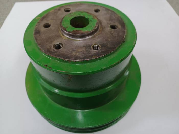 Farmland Tractor - R58719 Pulley