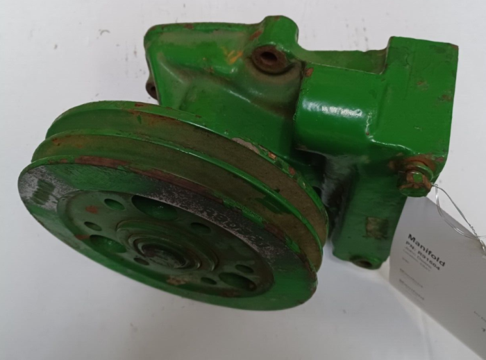 Farmland Tractor - R91604 - Manifold