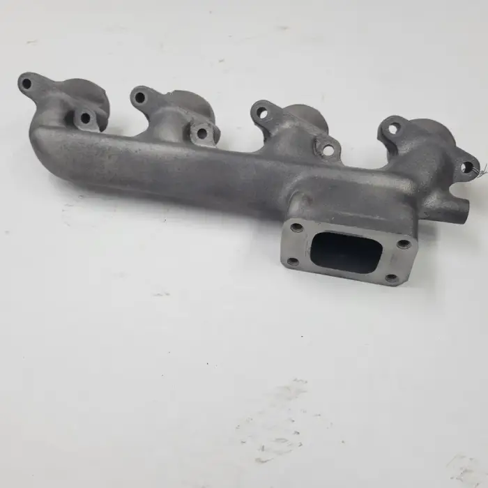 Farmland Tractor - R84869 - Exhaust Manifold