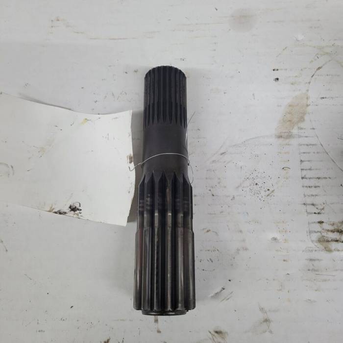 Farmland Tractor - L111417 - R.H. Drive Shaft