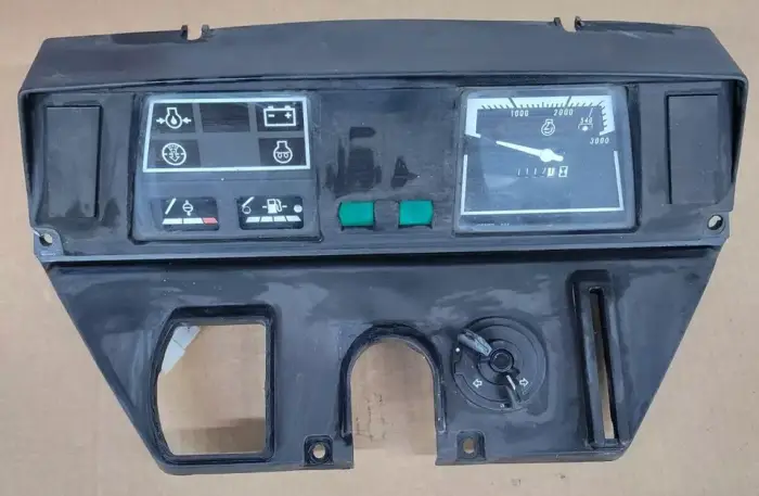 Farmland - SBA385041103 Instrument Cluster