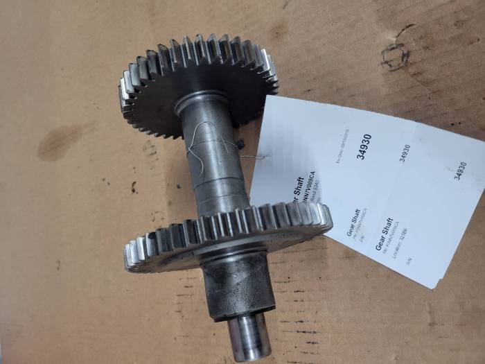 Farmland Tractor - F0NN7V009CA Gear Shaft