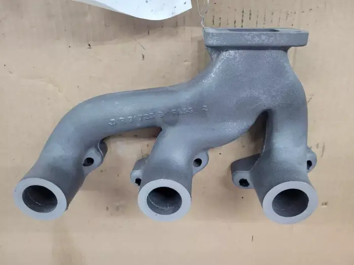 Farmland Tractor - R91723 - Exhaust Manifold