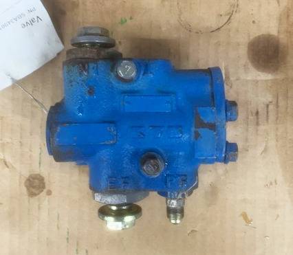 Farmland Tractor - SBA340011670 Valve