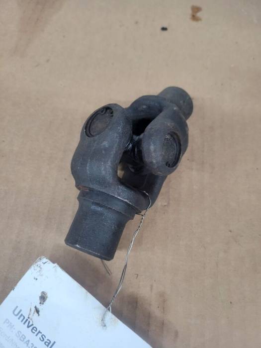 Farmland - SBA398380090 Universal Joint