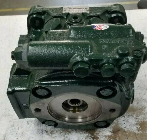 Farmland Tractor - RE33467, John Deere, Hydraulic Pump, Used - Image 1