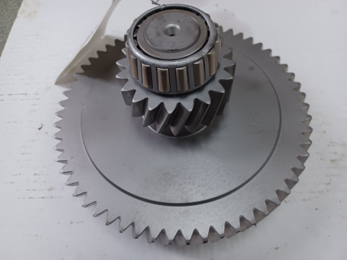 385275A1 Gear