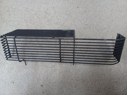 RE24661 LH Grille