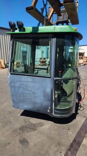 Used Cabs - JD 8770 Cab - Image 2