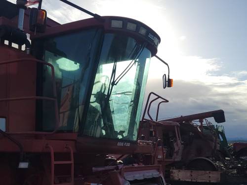 Used Cabs - Case/IH 2388 Cab - Image 2