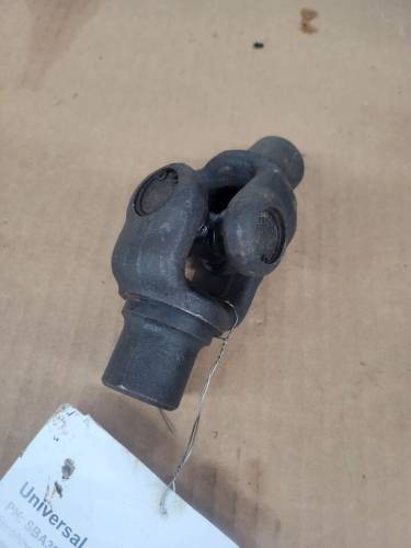 SBA398380090 Universal Joint